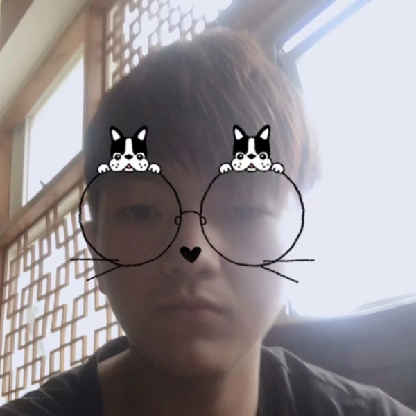 跳跃笑保温杯的照片