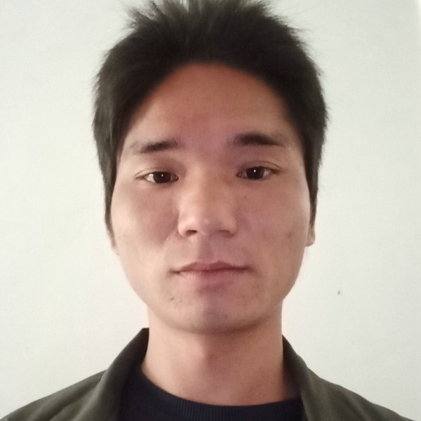 等待漫步蓝天的照片