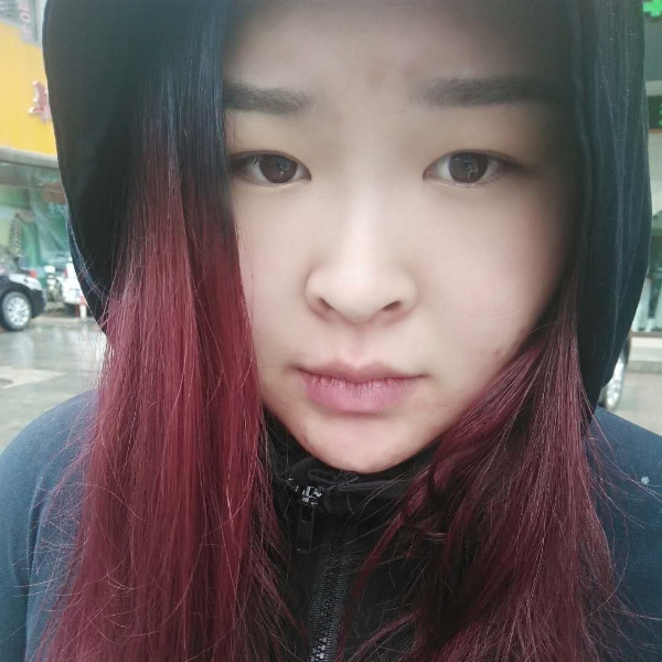 王小雨猪猪女孩的照片