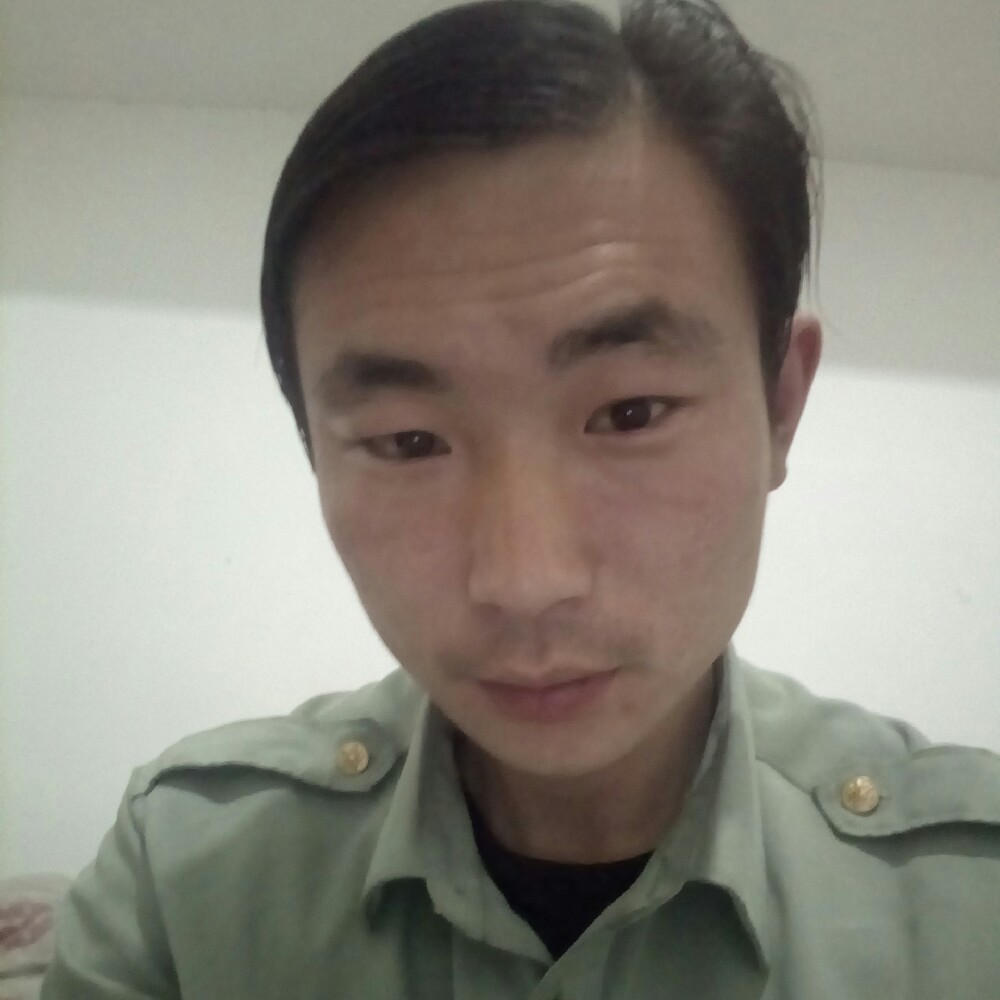 郭启龙的照片