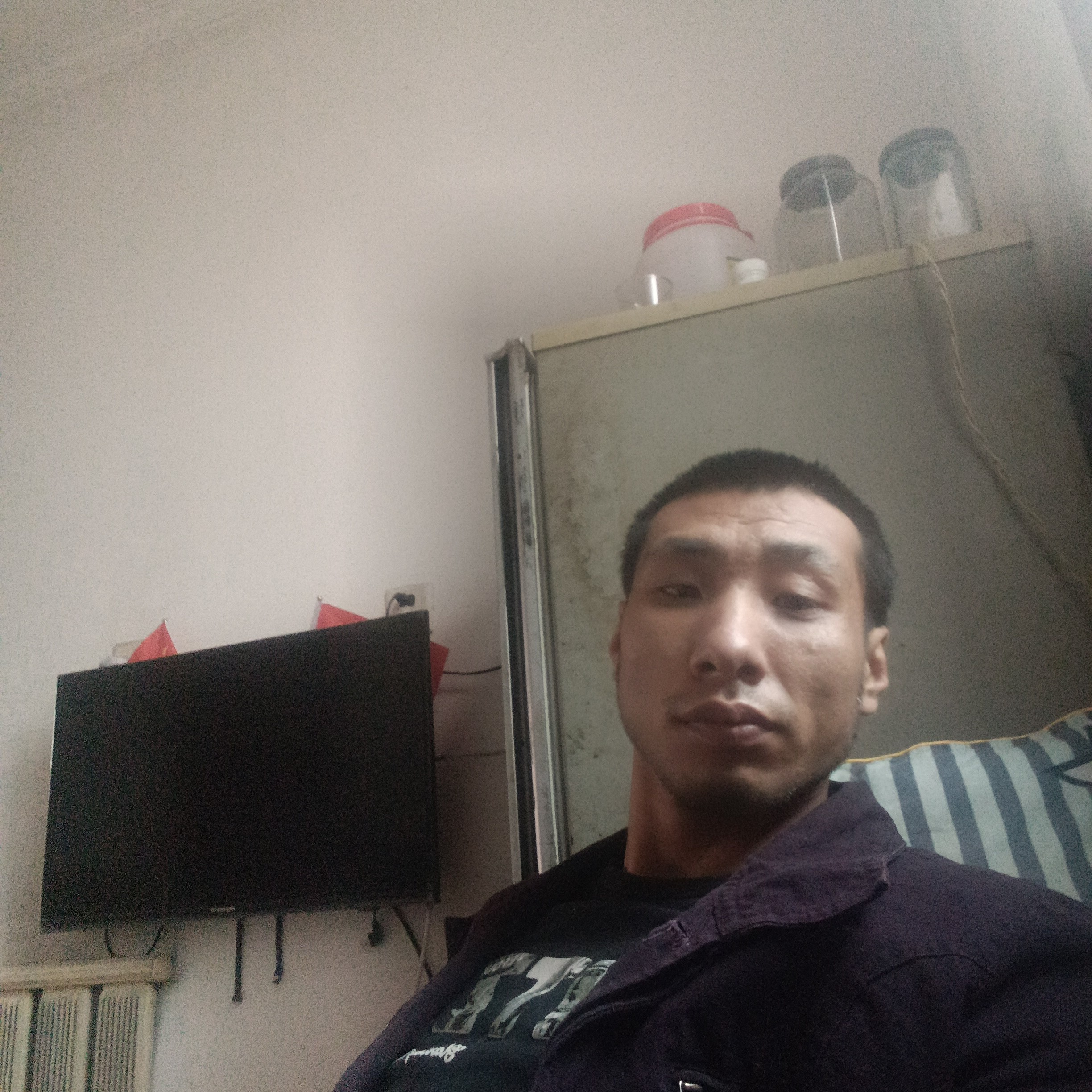 爱笑浅吻薯片的照片