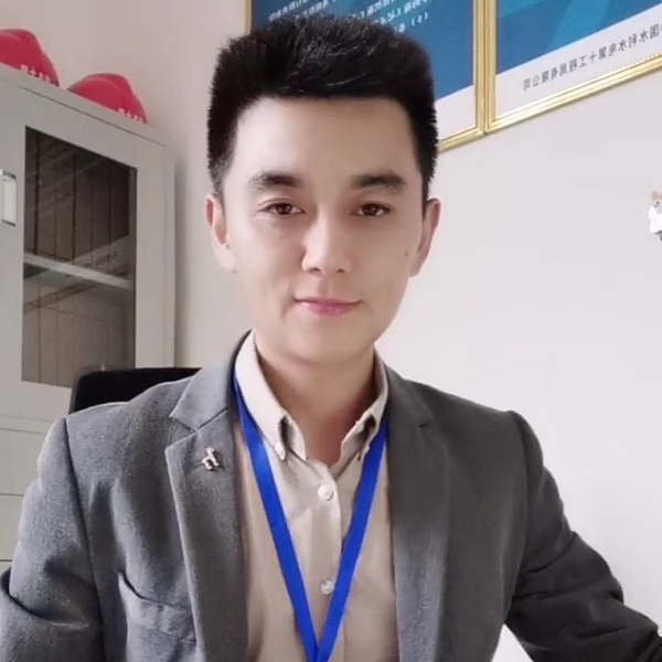 小猫咪粗犷的照片