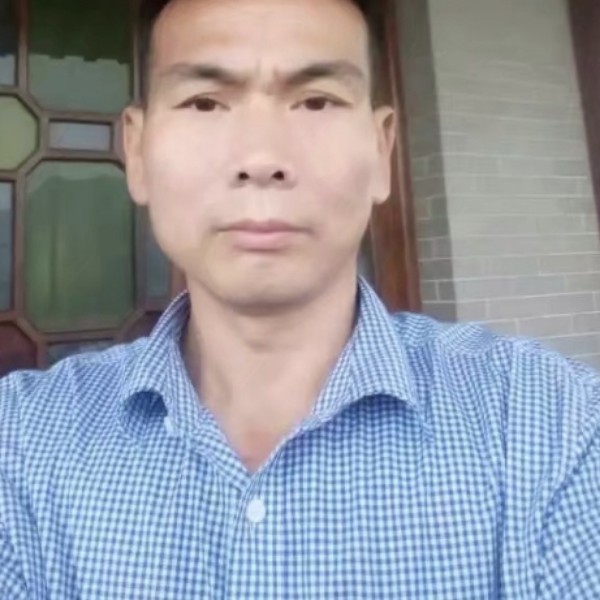 满足现状的人的照片