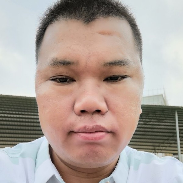 唇彩说结实的照片