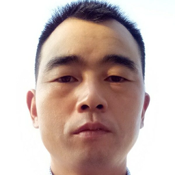 跳跃浅吻方盒的照片
