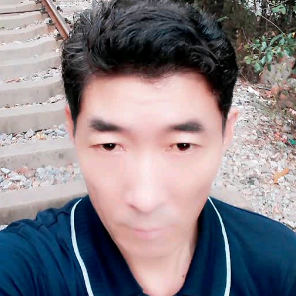殷偉倫的照片