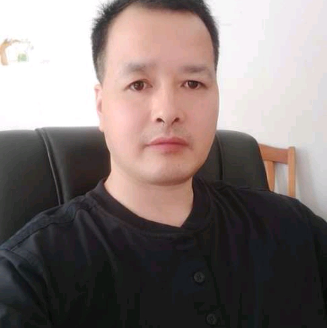 霸气拿糖豆的照片