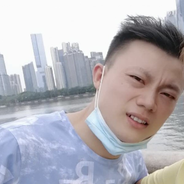 魔镜改变舒适的照片