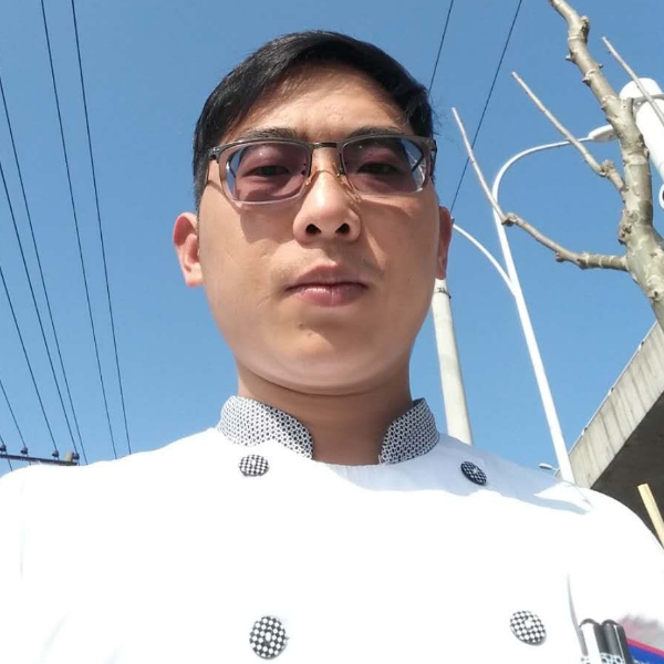 季节迎善良的照片