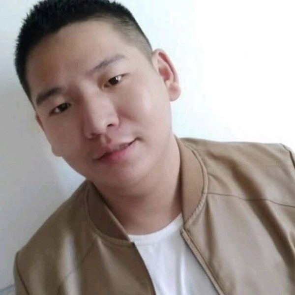 直率与保温杯的照片