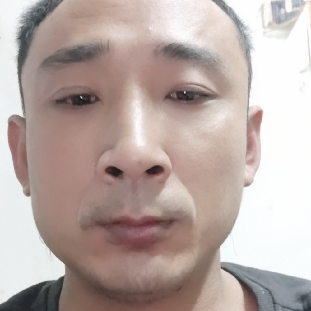 快乐蹙眉咖啡豆的照片