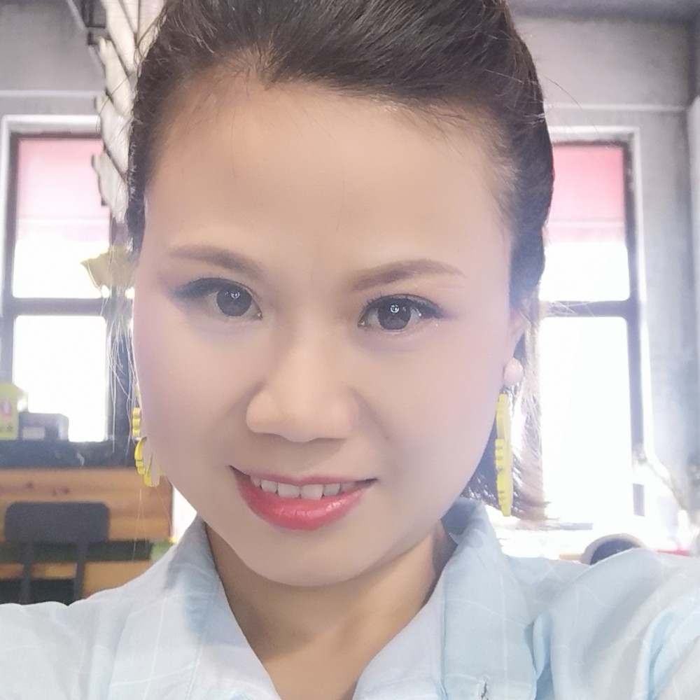 捡个石头追月亮的照片