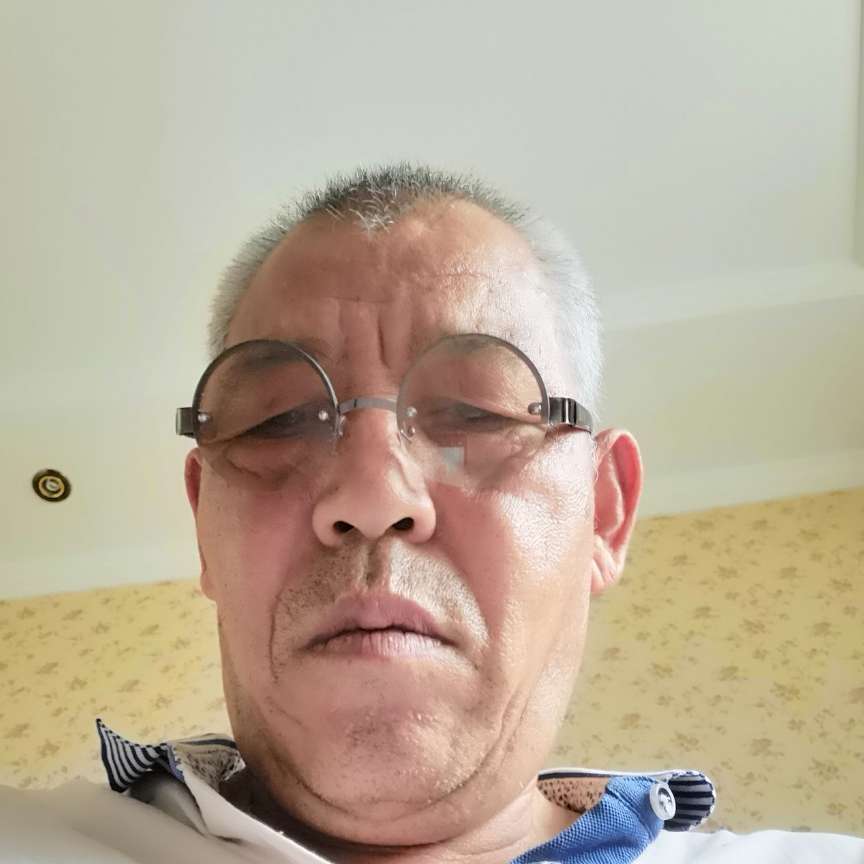 专一泪了冥王星的照片