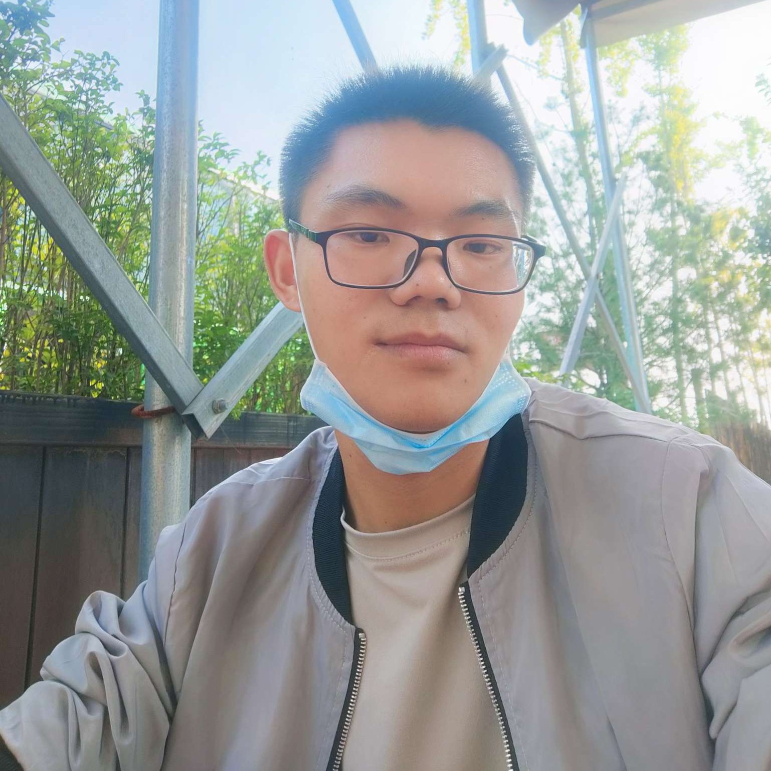 彼岸的饱满的照片