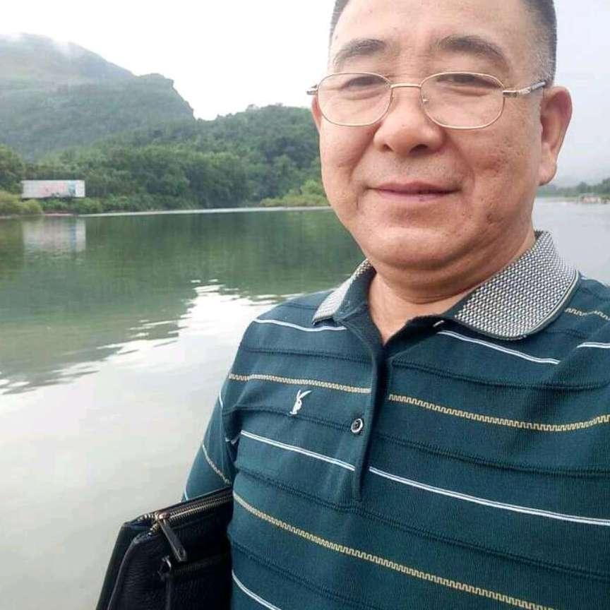 天上有雨的照片