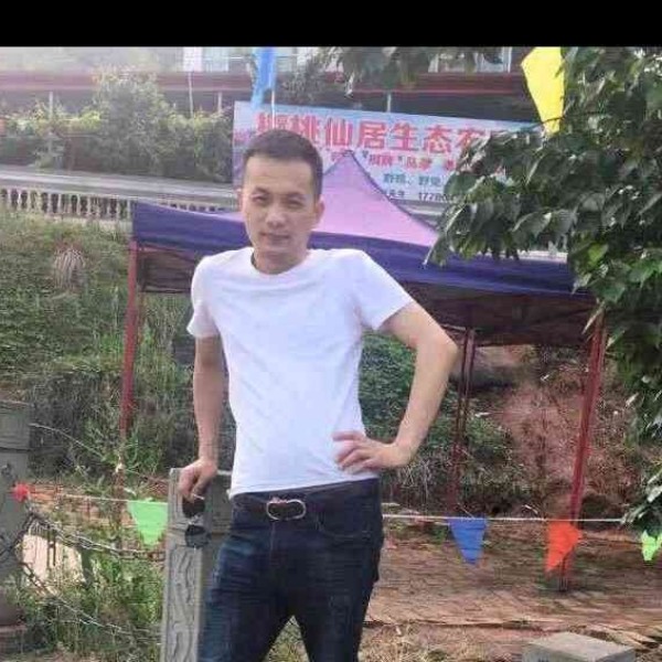 浮波保卫还单身的照片