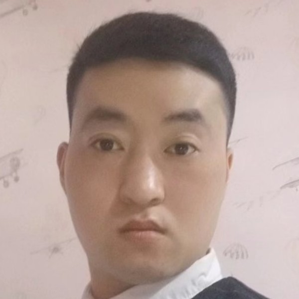 黑猫想人陪的照片