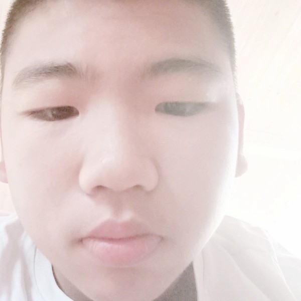 若溪怕黑的照片