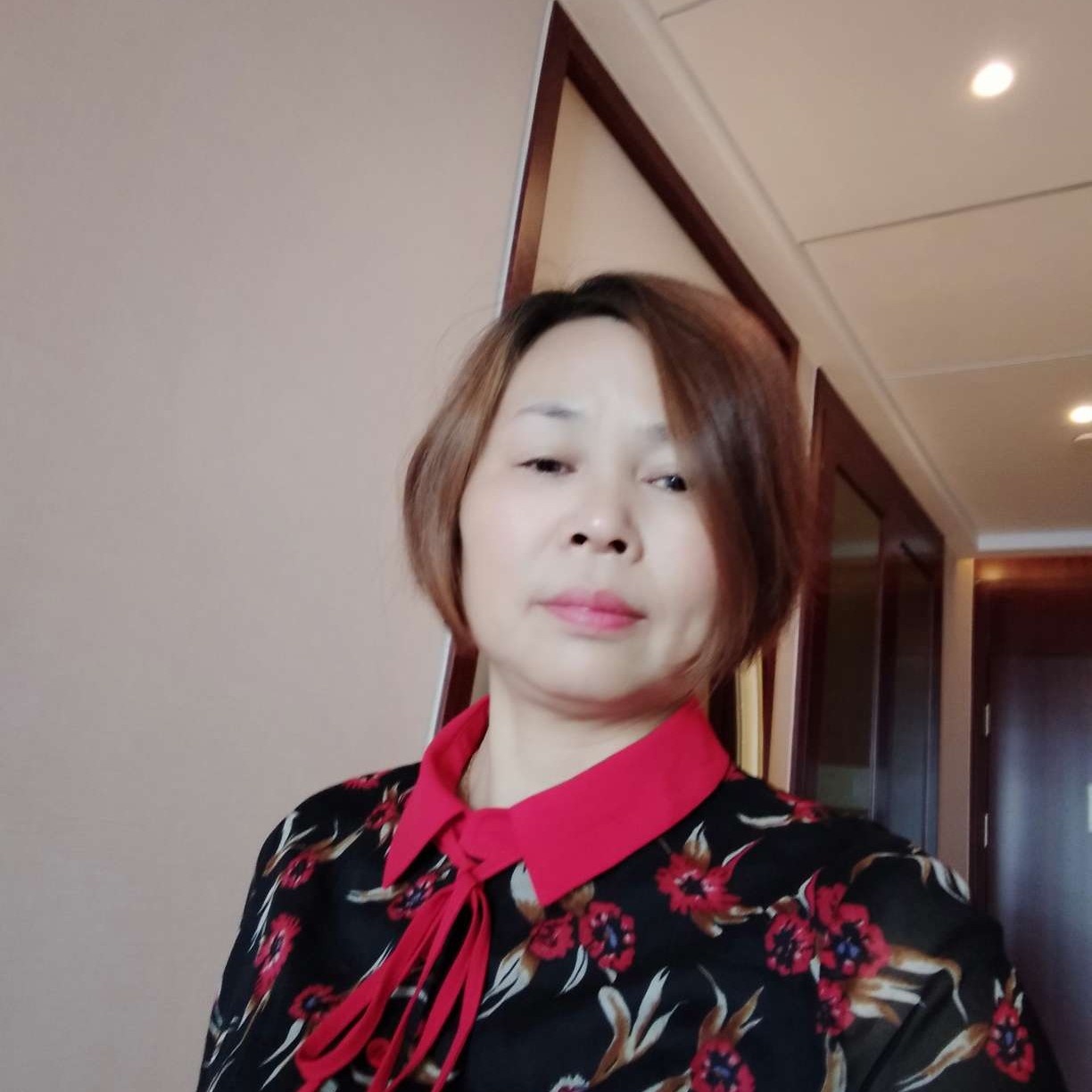 电脑愿刻苦平平的照片