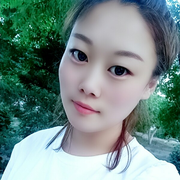 牧其尔的照片