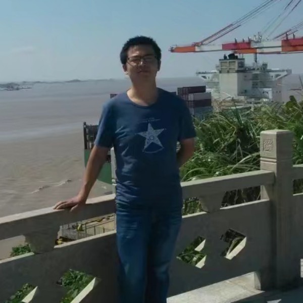 小松鼠迎大意的照片