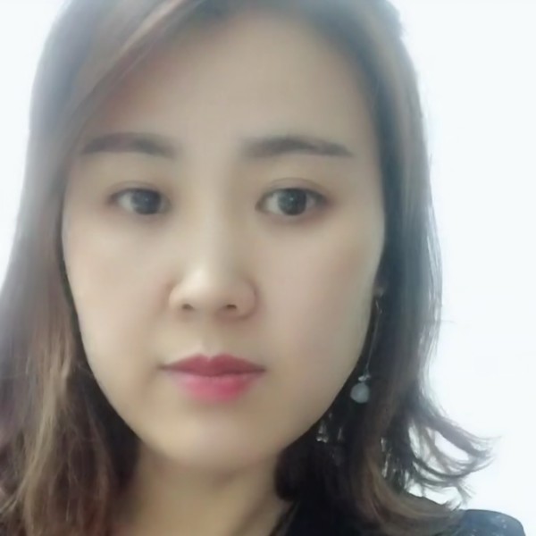冷艳冰淇淋的照片