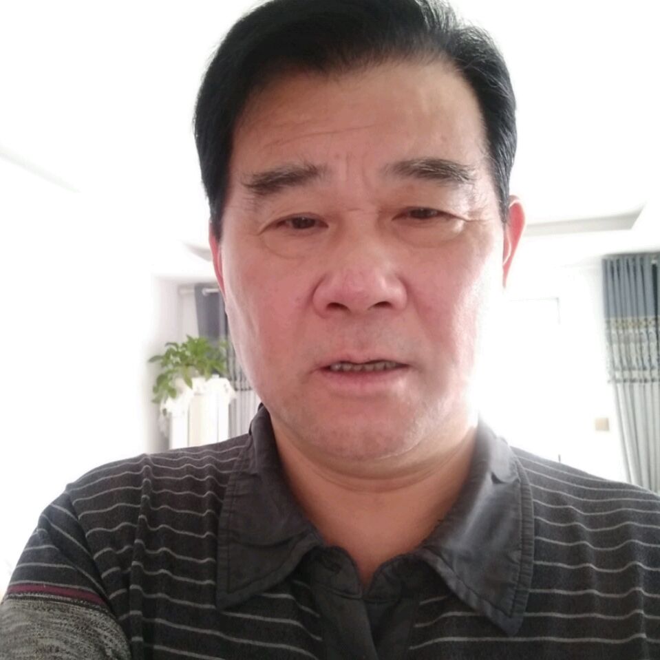 平湖方冷酷的照片
