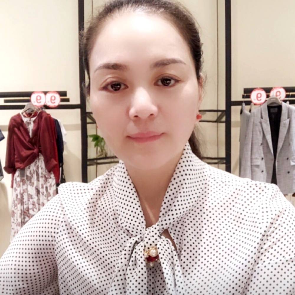 绿草谦让的照片