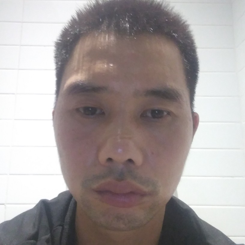 何小丙的照片