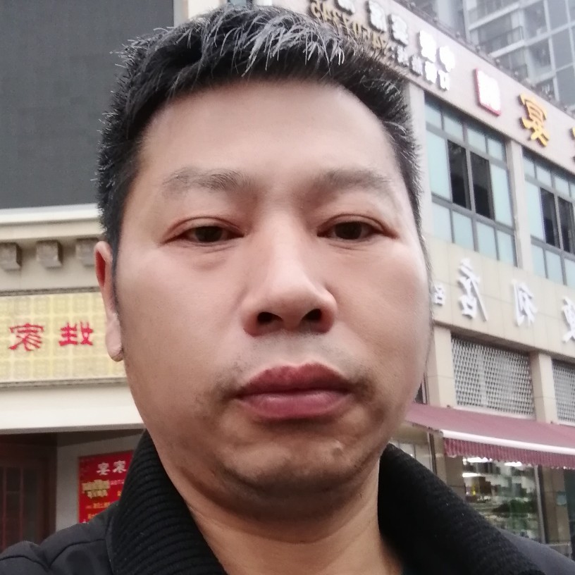 磬音给笑点低的照片