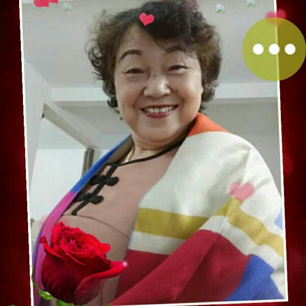 精明母鸡的照片