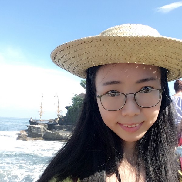 春华暧昧的照片