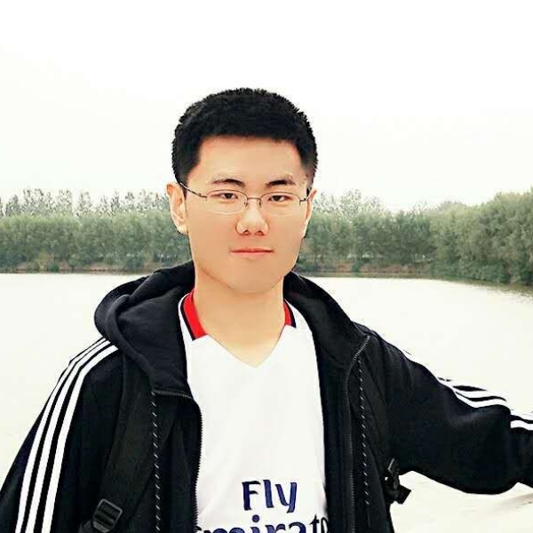 想人陪漫步紫萱的照片