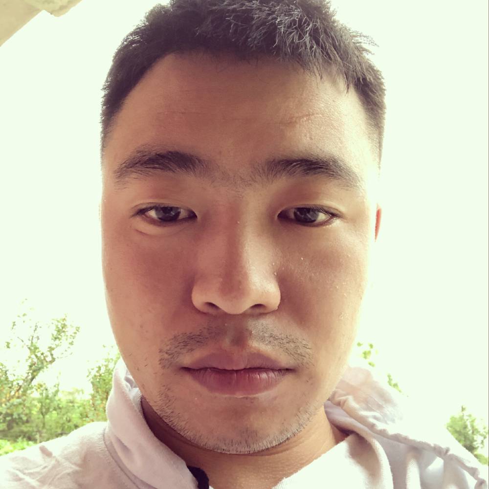 唇彩现代的照片