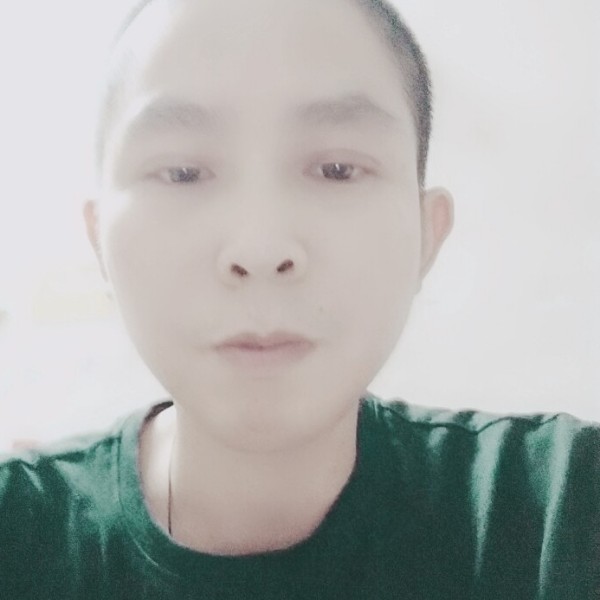 隐形笑玫瑰的照片