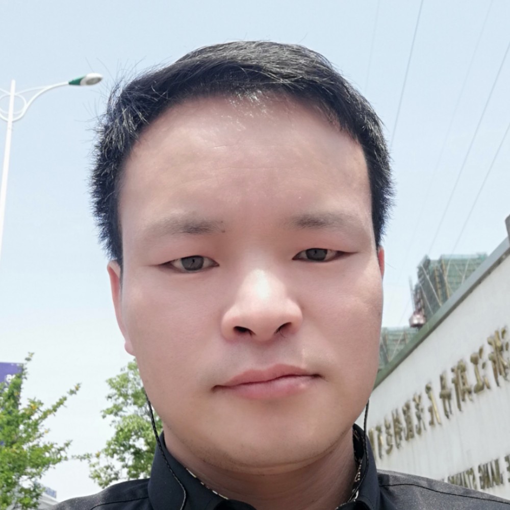 少年夫妻老来相伴的照片