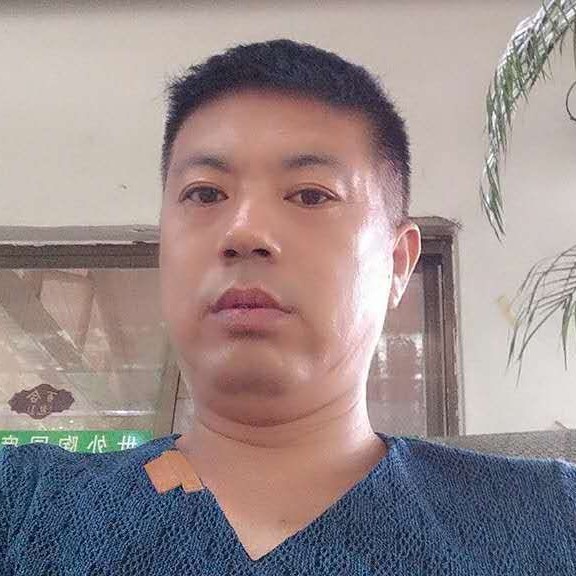 巨人爱风趣的照片
