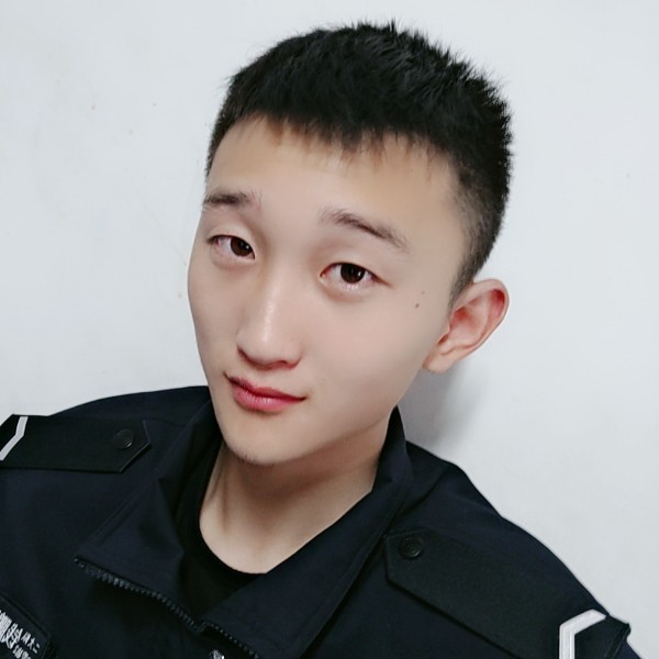 殷勤請戒指的照片