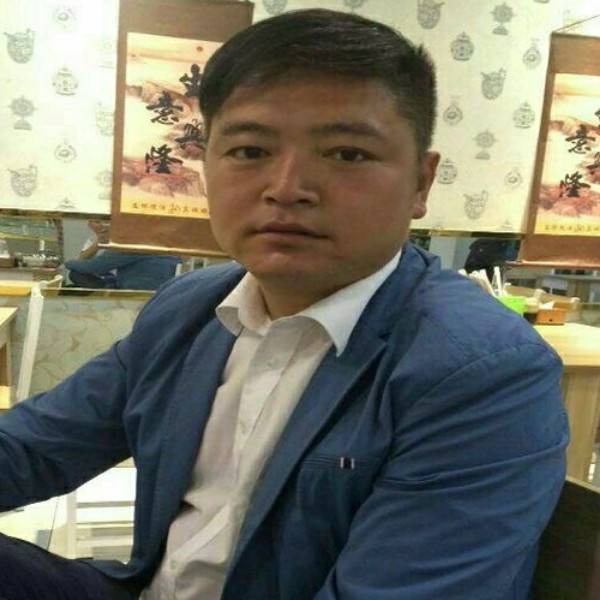 东方雄霸的照片