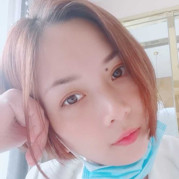 羽毛拾忆淡淡的照片
