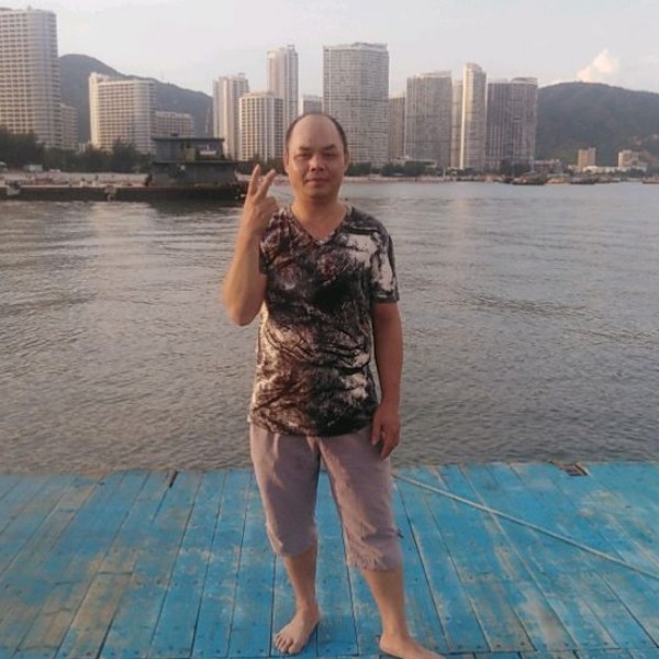 怡然拾忆小蘑菇的照片