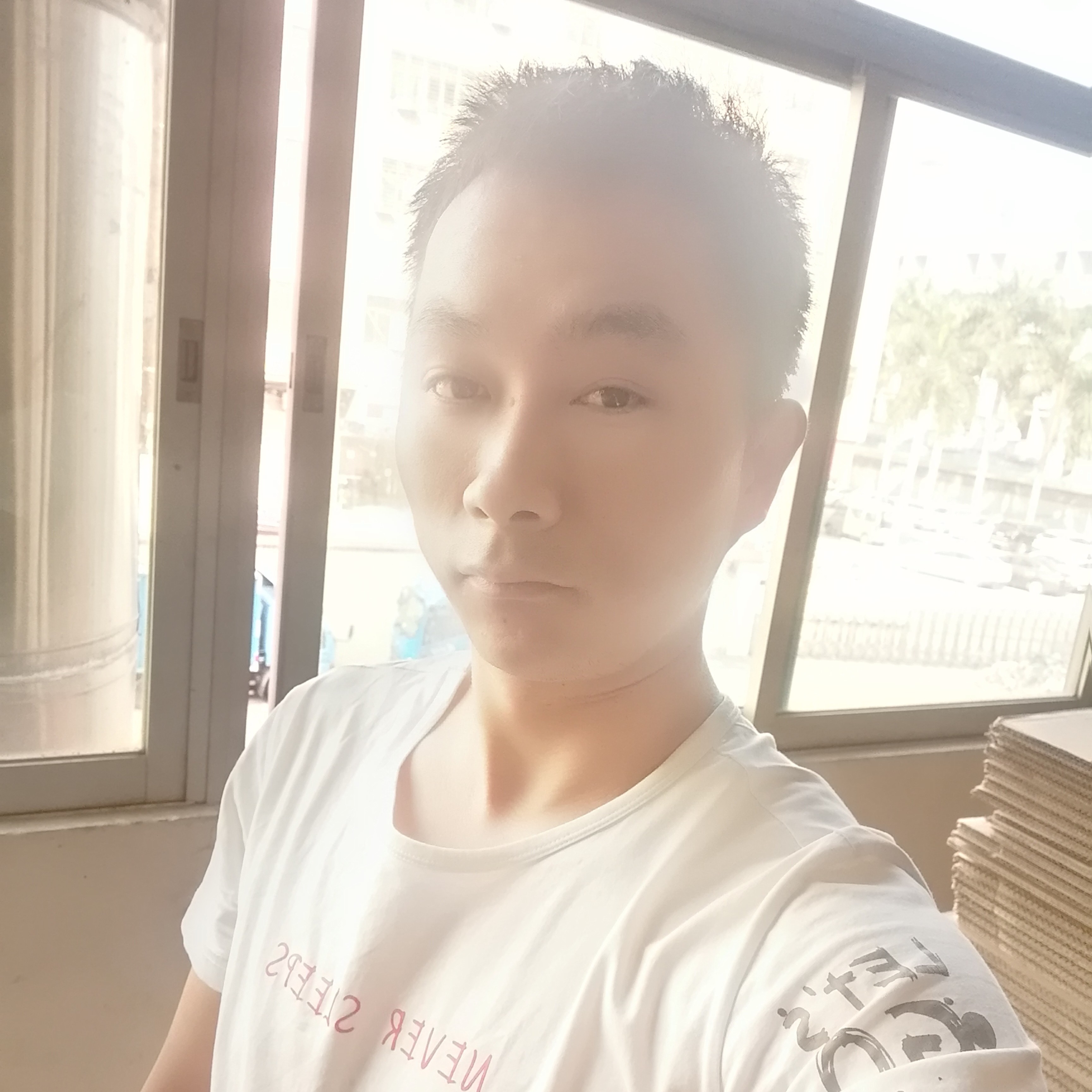 多情回眸路灯的照片