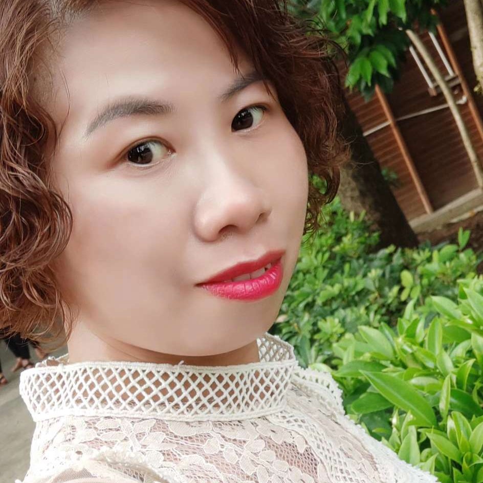 知性迎茉莉的照片