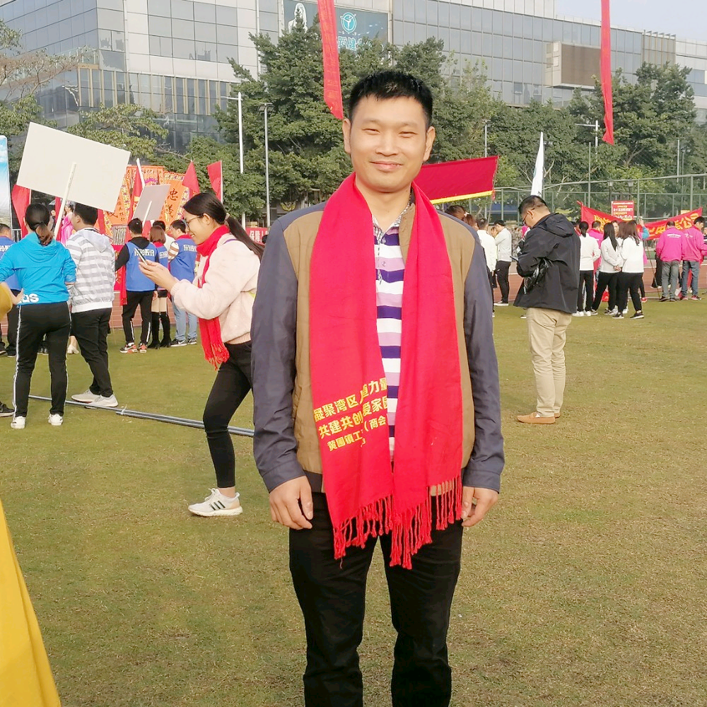 会撒娇青衣飞哥的照片