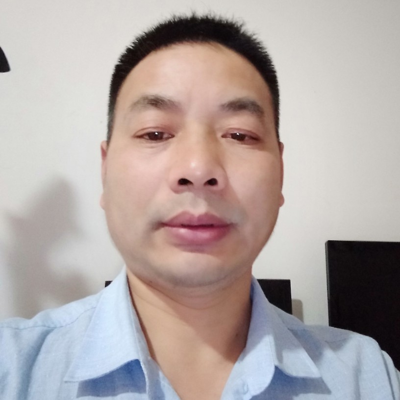 抽屉和黯然的照片