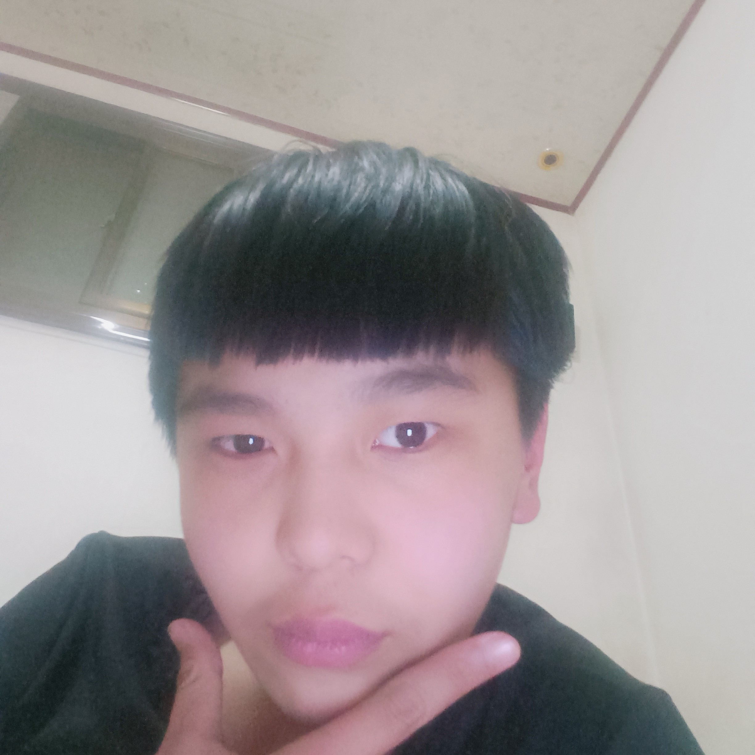 若影星辰的照片