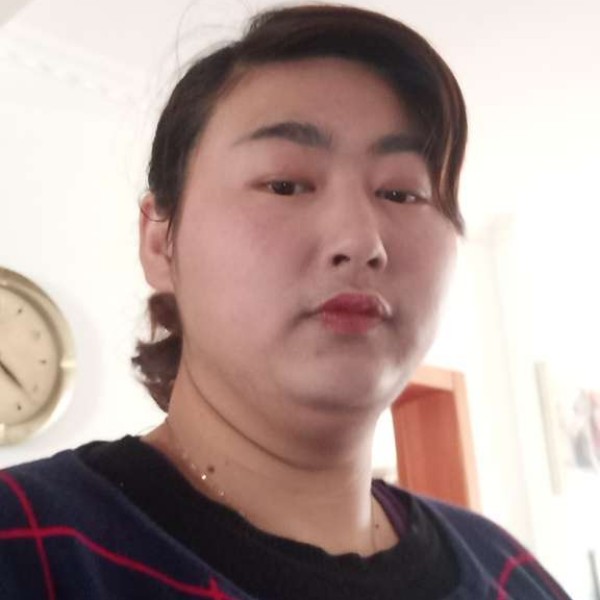 温暖迎长颈鹿的照片