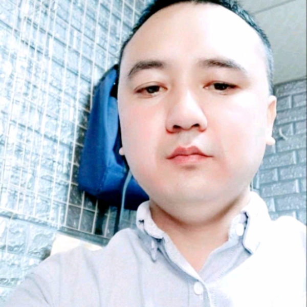 叼着奶嘴闯天下的照片