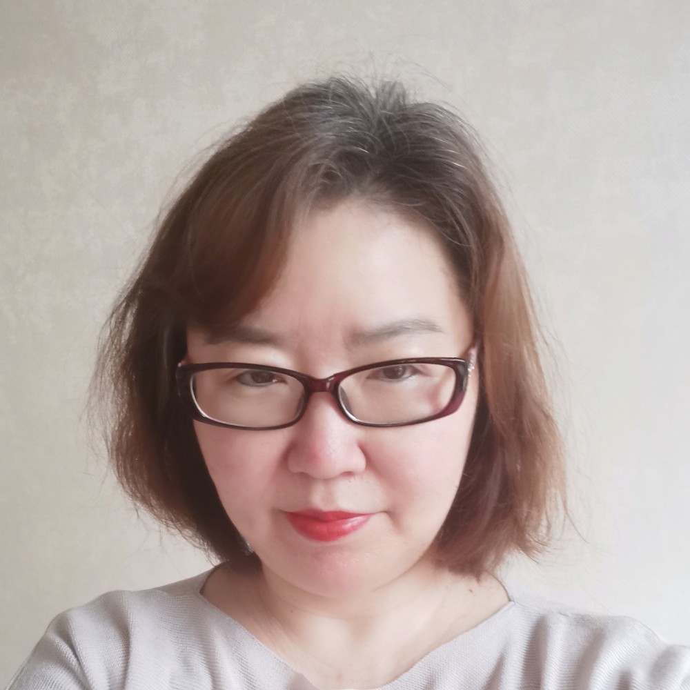 彩云飞飘飘的照片