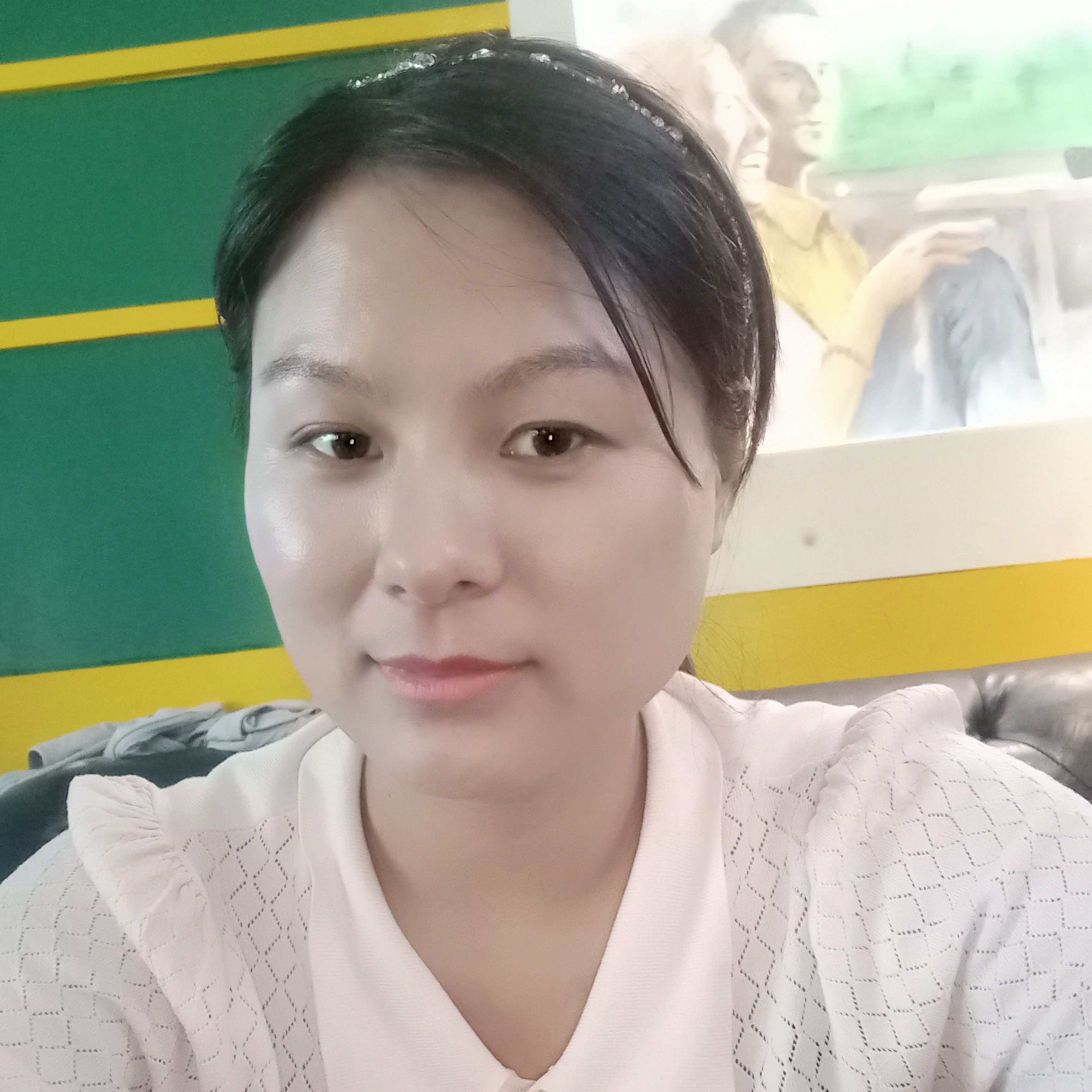 初见那衬衫的照片